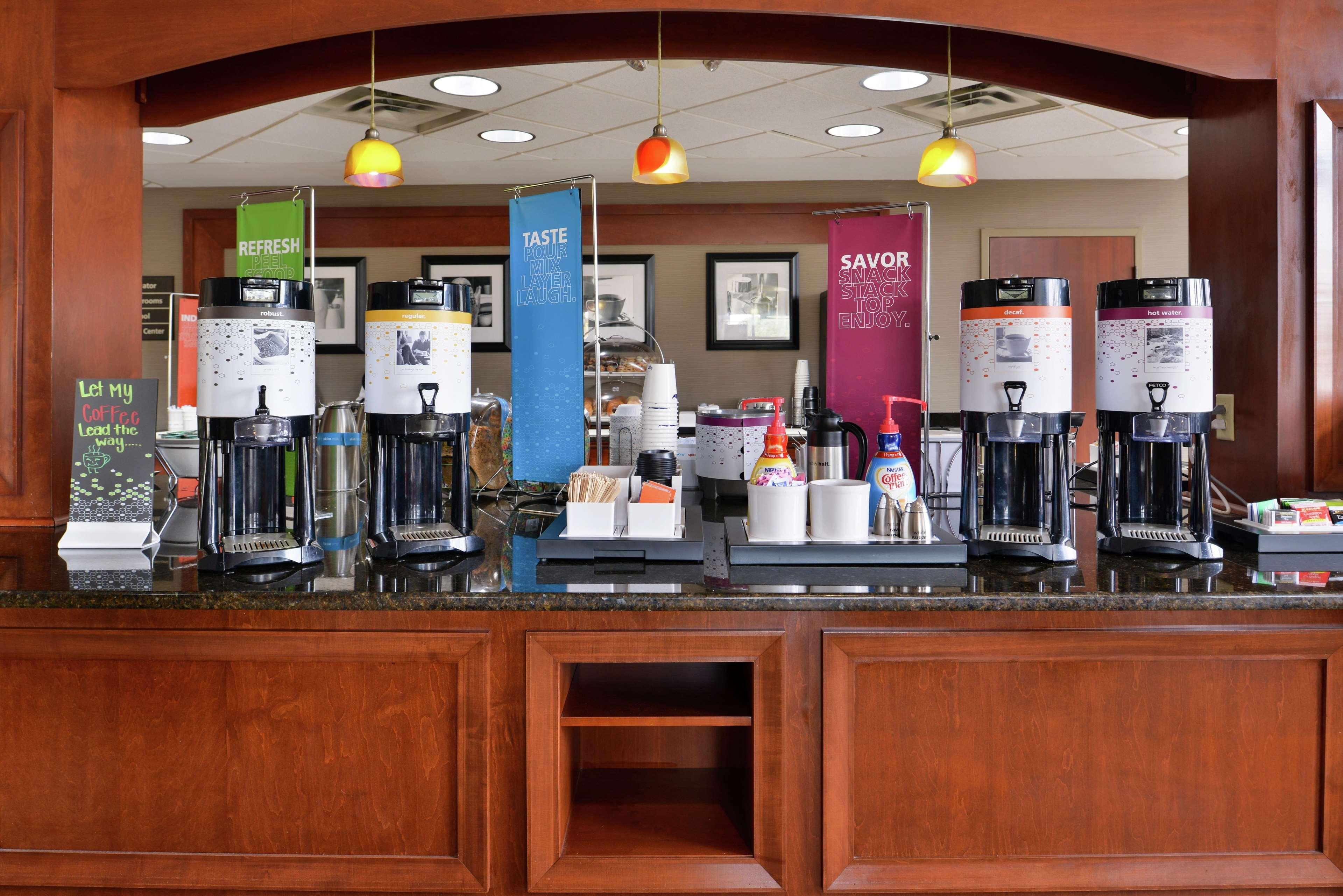 Hampton Inn Norfolk/Вирджиния-Бич Экстерьер фото