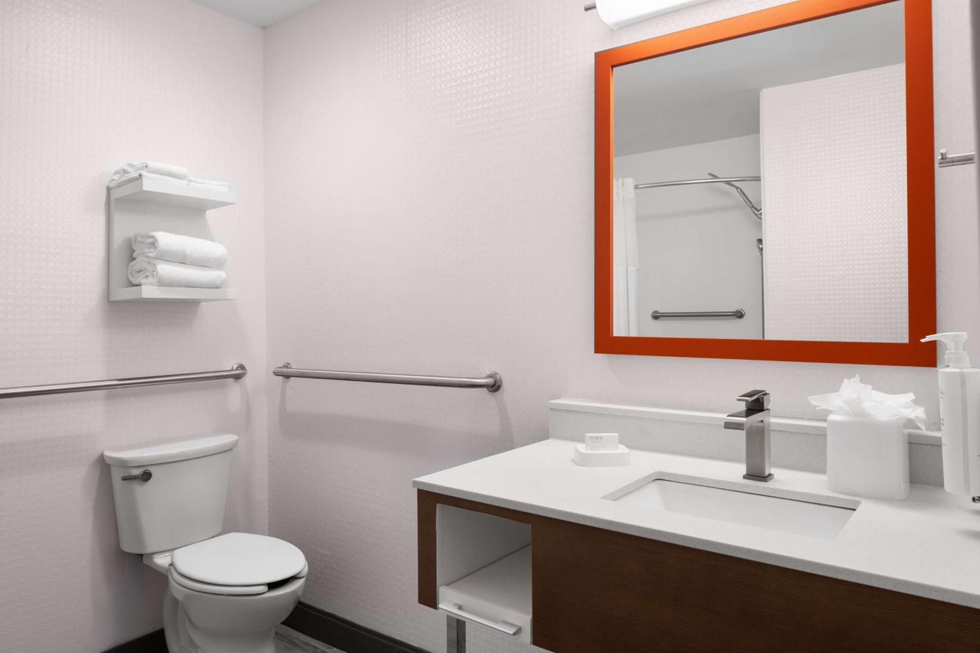 Hampton Inn Norfolk/Вирджиния-Бич Экстерьер фото
