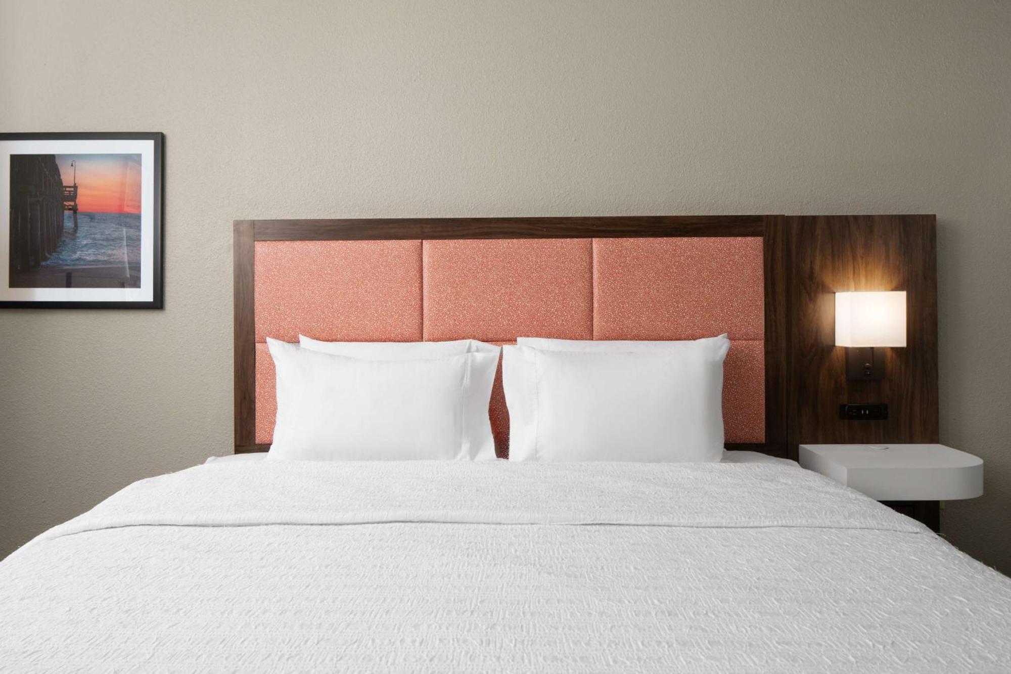 Hampton Inn Norfolk/Вирджиния-Бич Экстерьер фото