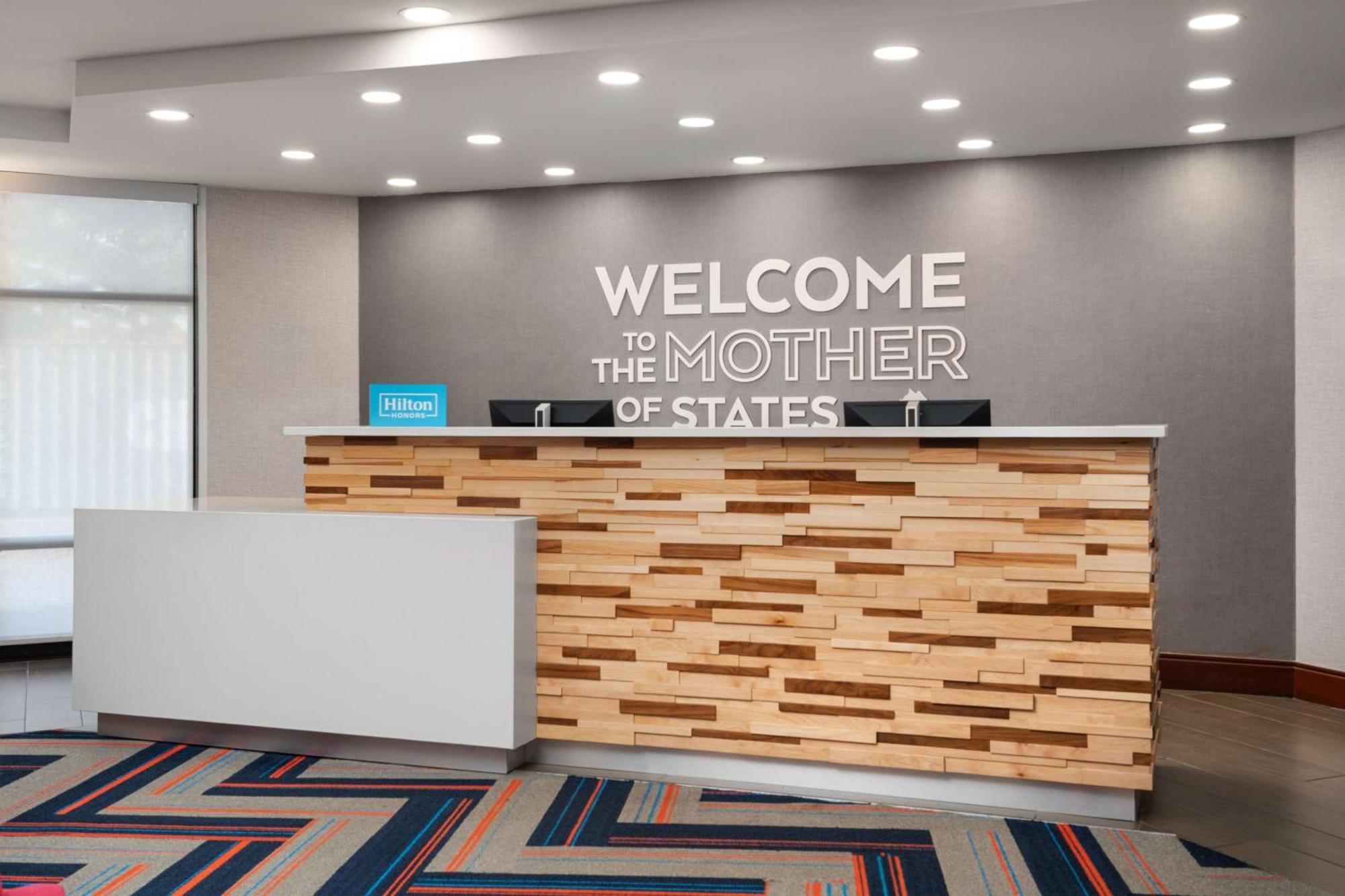 Hampton Inn Norfolk/Вирджиния-Бич Экстерьер фото