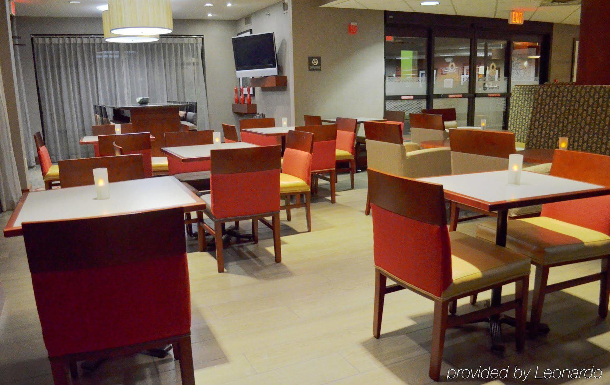 Hampton Inn Norfolk/Вирджиния-Бич Экстерьер фото