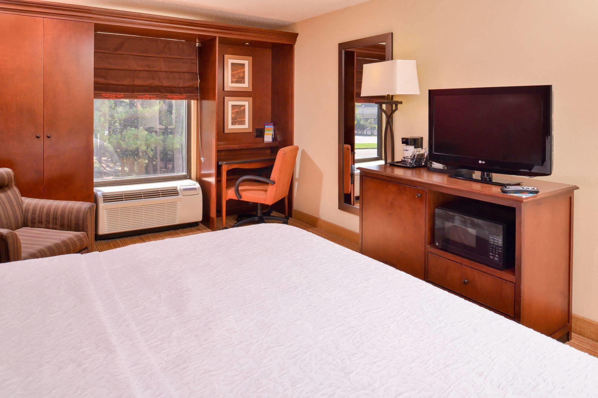 Hampton Inn Norfolk/Вирджиния-Бич Экстерьер фото